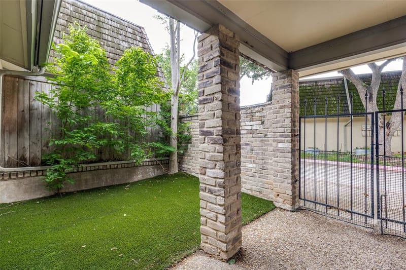 8560 Park Lane # 91, Dallas TX 75231 - Photo 2