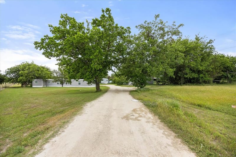 1274 County Road 2019 # B, Glen Rose TX 76043 - Photo 14