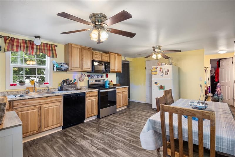 1274 County Road 2019 # B, Glen Rose TX 76043 - Photo 11