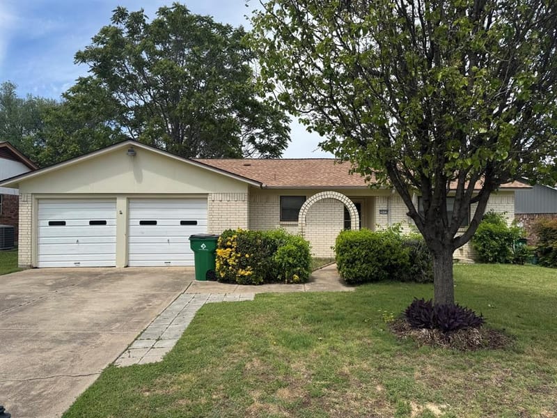 5633 Macdougall Drive, Haltom City TX 76148