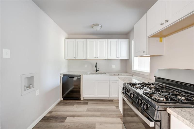 1902 Alan A Dale Road, Arlington TX 76013 - Photo 7