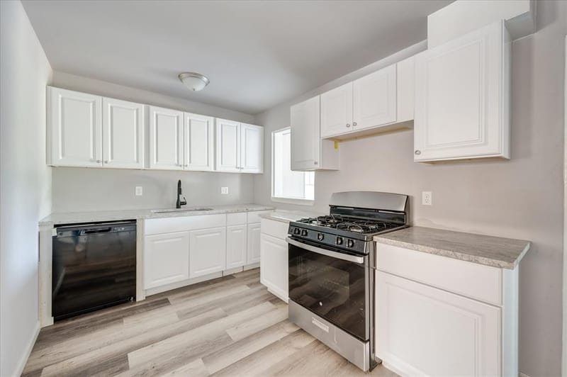 1902 Alan A Dale Road, Arlington TX 76013 - Photo 8