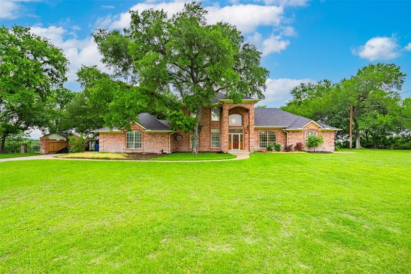 137 Lakeview Drive, Aledo TX 76008 - Photo 2