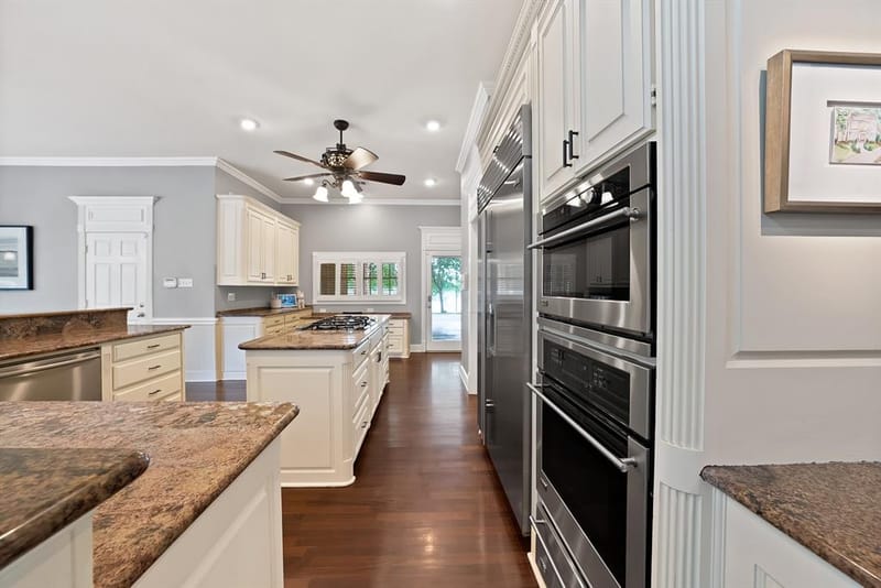3109 Shadow Drive W, Arlington TX 76006 - Photo 11
