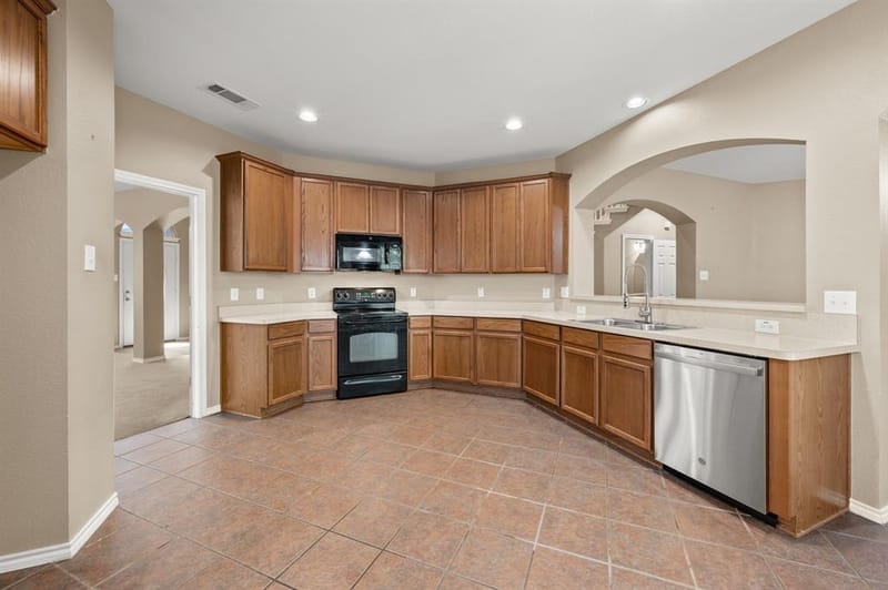 3309 Landhope Circle, Arlington TX 76016 - Photo 12