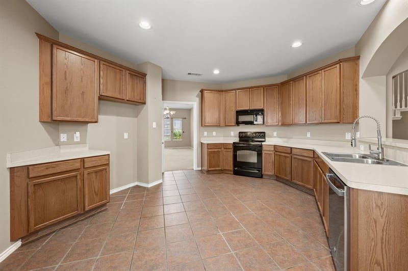 3309 Landhope Circle, Arlington TX 76016 - Photo 10