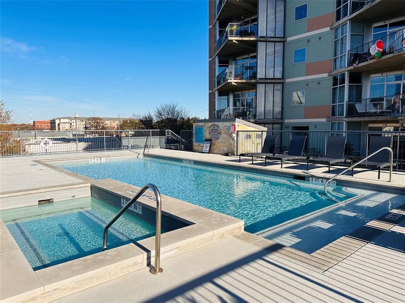 1001 Belleview Street # 307, Dallas TX 75215 - Photo 36
