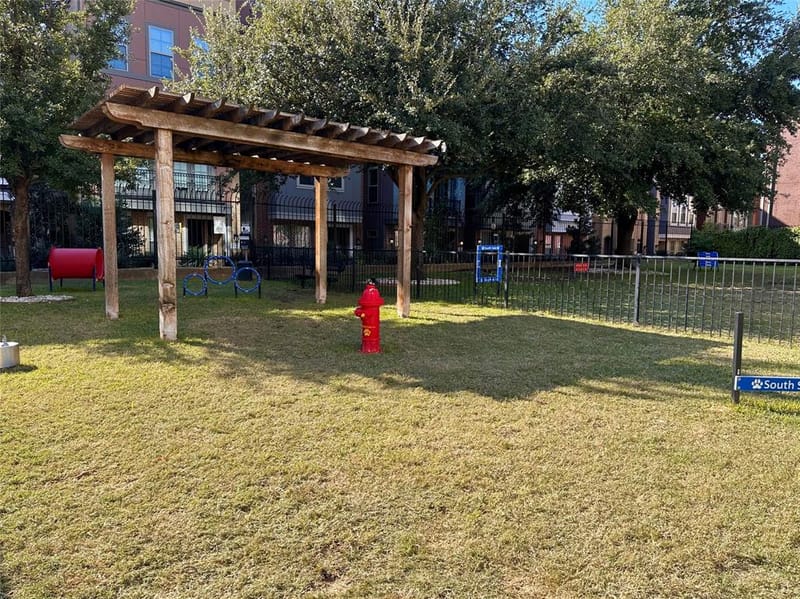 1001 Belleview Street # 307, Dallas TX 75215 - Photo 40