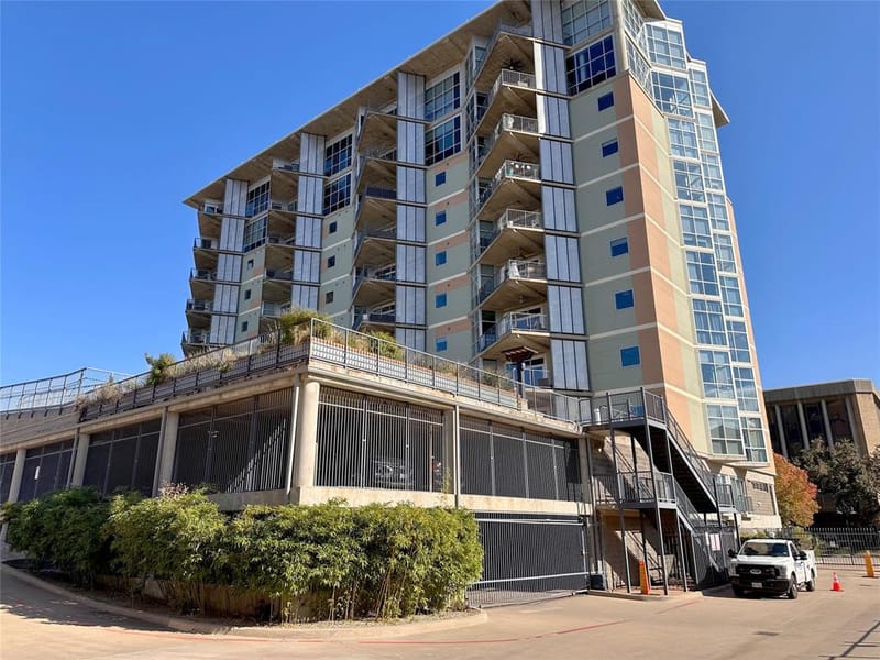 1001 Belleview Street # 307, Dallas TX 75215 - Photo 39