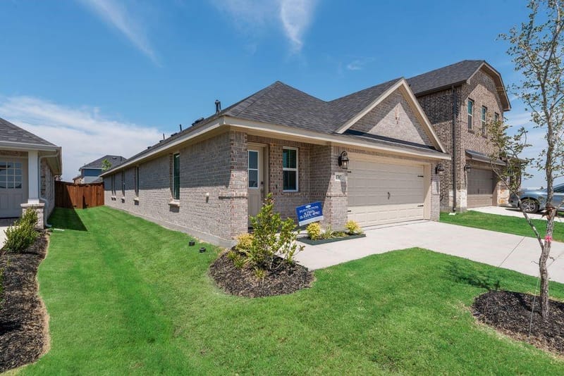 1707 Sandy Pond Street, Forney TX 75126 - Photo 31