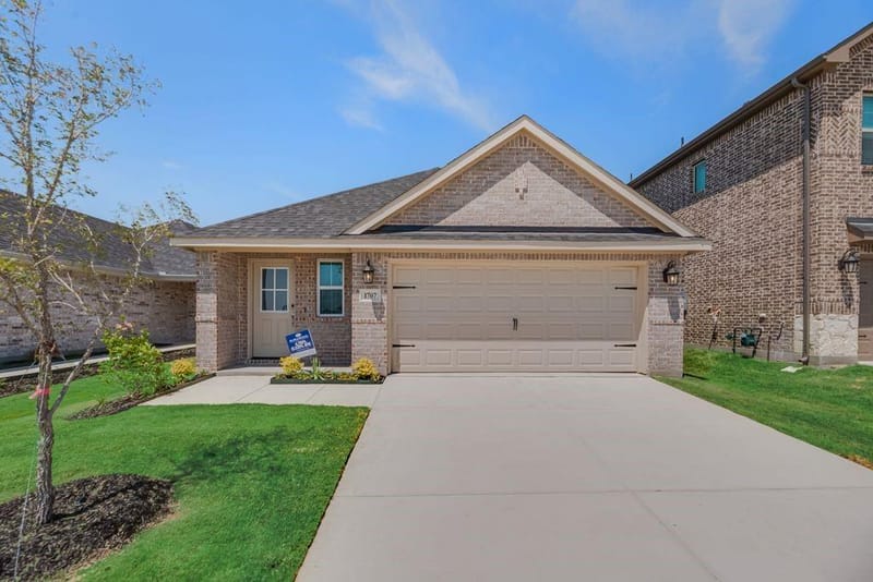 1707 Sandy Pond Street, Forney TX 75126 - Photo 29