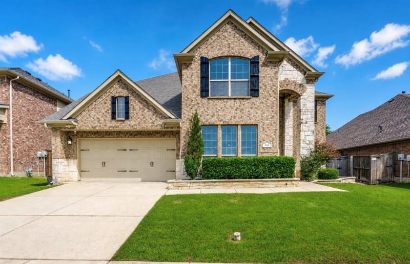 342 Manchester Drive, Roanoke TX 76262 - Photo 2