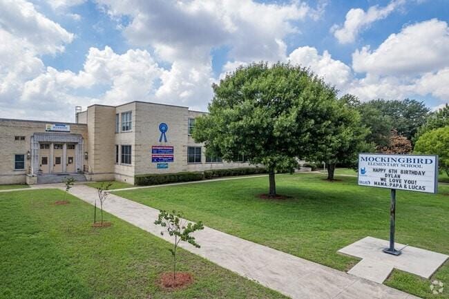 5907 E University Boulevard # 201, Dallas TX 75206 - Photo 27
