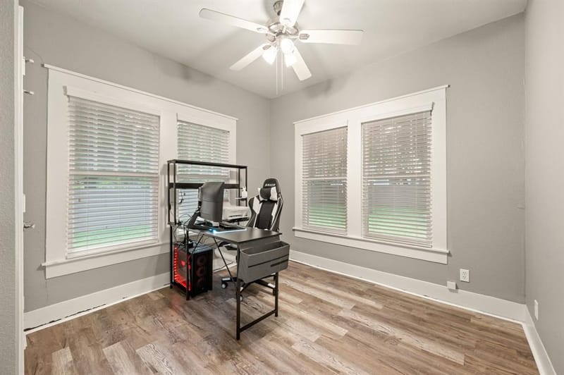 800 N Clements Street, Gainesville TX 76240 - Photo 18