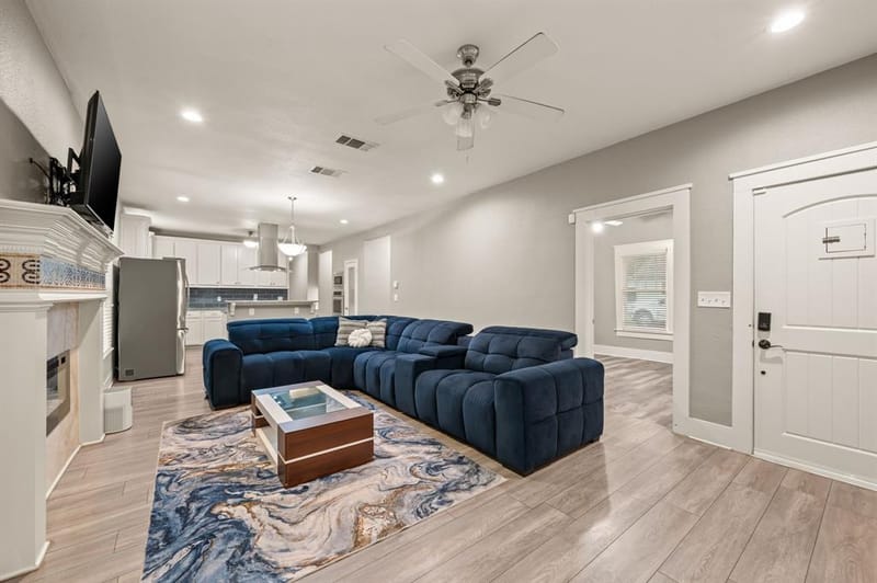 800 N Clements Street, Gainesville TX 76240 - Photo 8