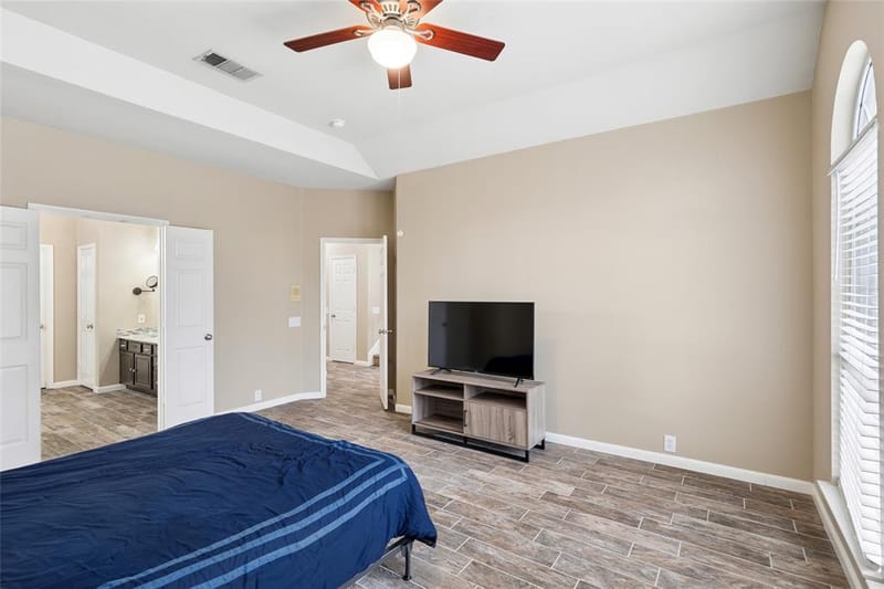 2702 Saint Charles Drive, Mansfield TX 76063 - Photo 14
