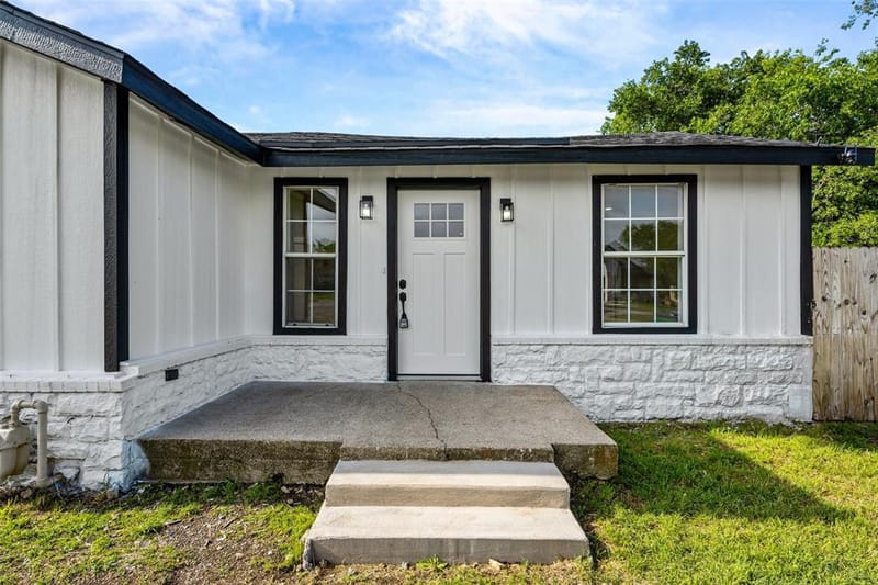 5225 Urbanview Street, Sansom Park TX 76114 - Photo 3