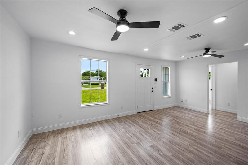 5225 Urbanview Street, Sansom Park TX 76114 - Photo 5
