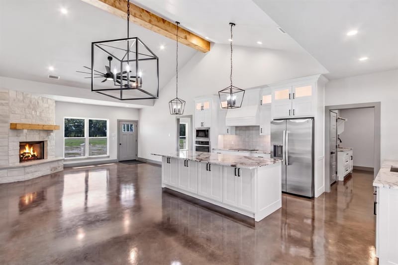 159 Lake Valley Road, Sunset TX 76270