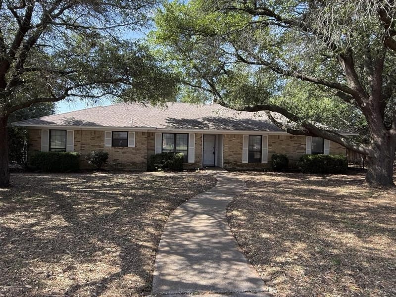 2921 Fladger Street, Denton TX 76207 - Photo 2