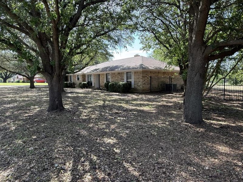 2921 Fladger Street, Denton TX 76207 - Photo 4