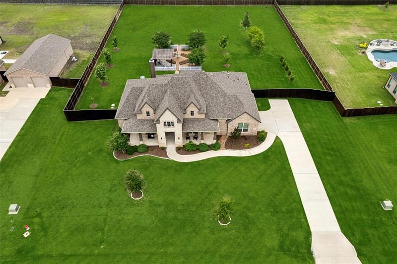 8221 Palmer Lane, Waxahachie TX 75167 - Photo 32