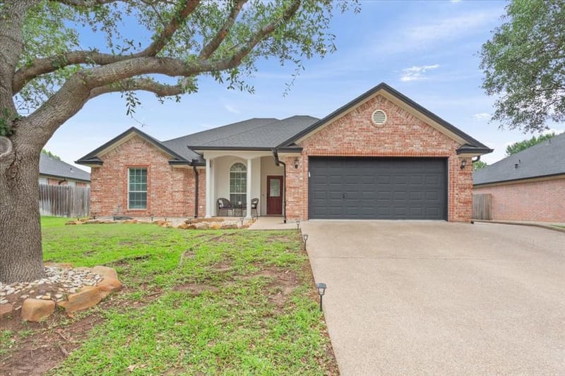 10517 Calaveras, Waco TX 76708 - Photo 2