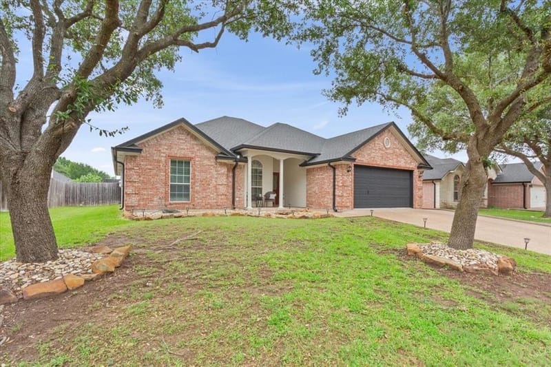10517 Calaveras, Waco TX 76708 - Photo 3