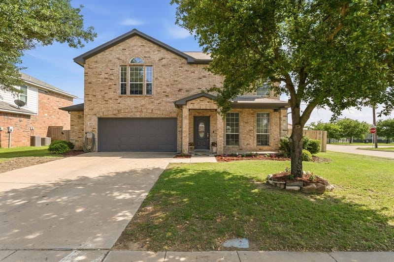 420 Goodnight Trail, Justin TX 76247 - Photo 3