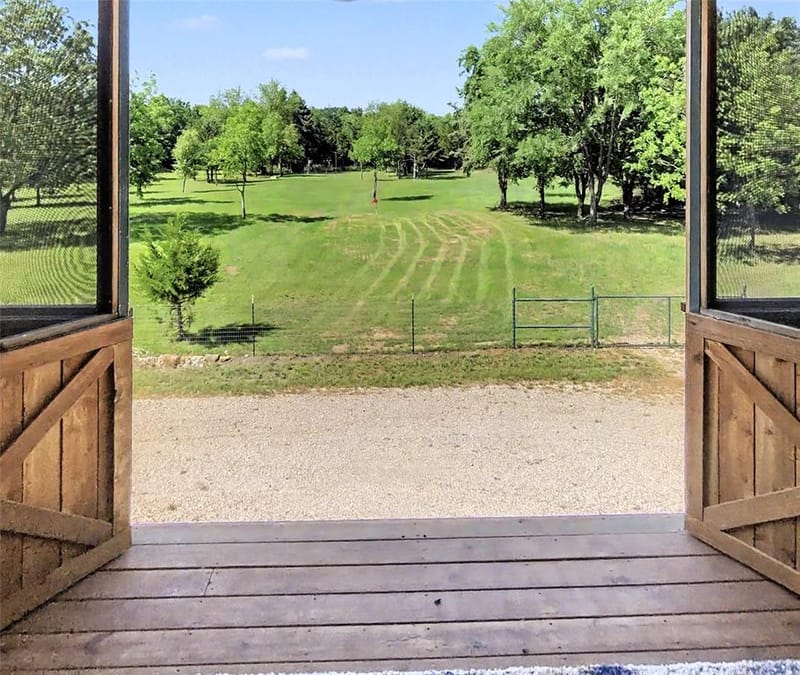 9439 County Road 103, Whitesboro TX 76273 - Photo 14