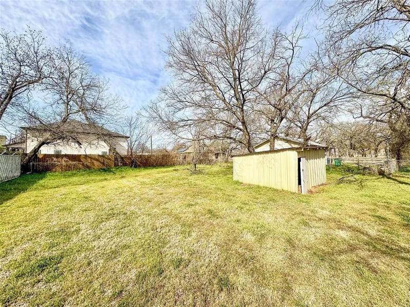 420 S Lillian Street, Stephenville TX 76401 - Photo 12