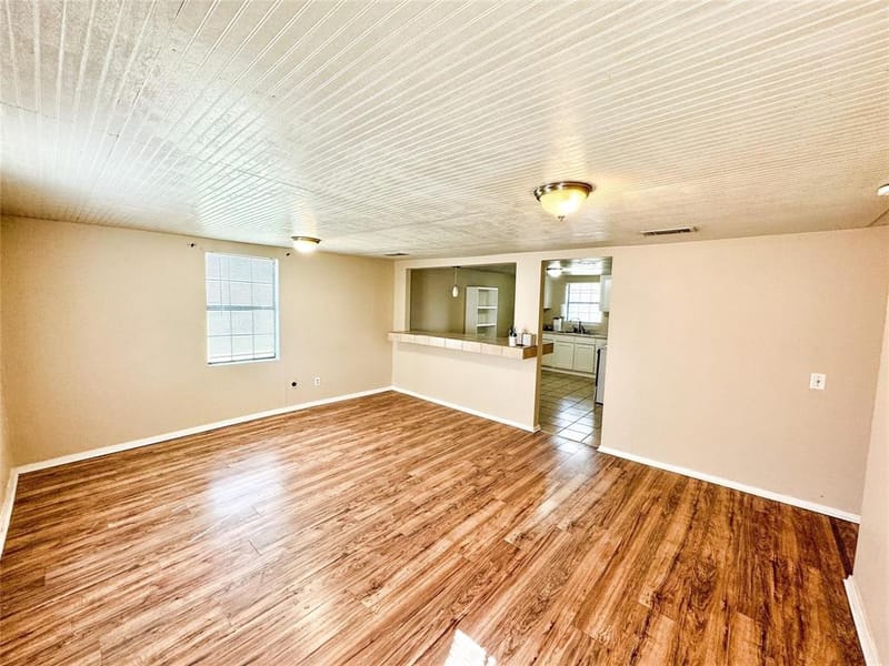 420 S Lillian Street, Stephenville TX 76401 - Photo 4