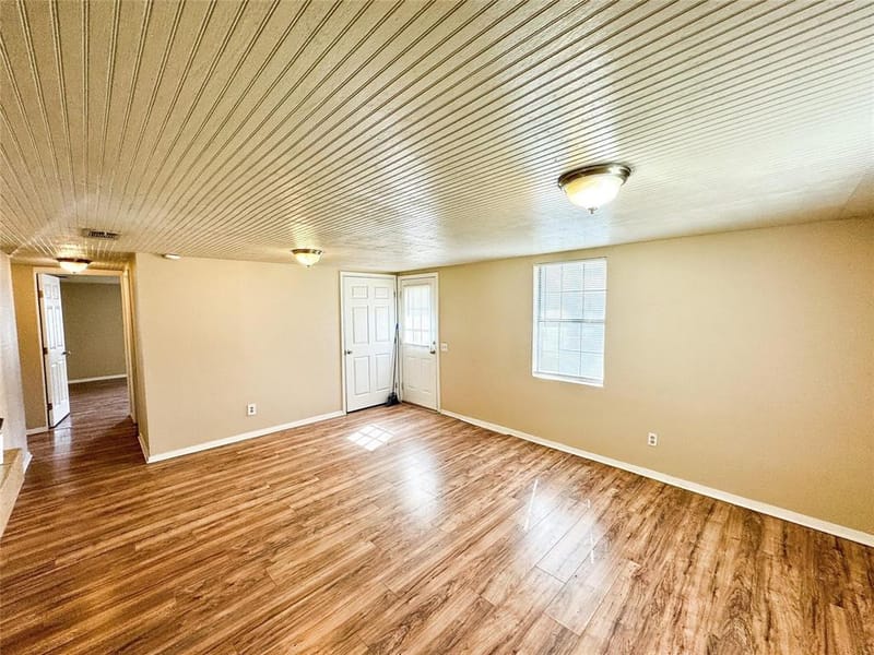 420 S Lillian Street, Stephenville TX 76401 - Photo 8