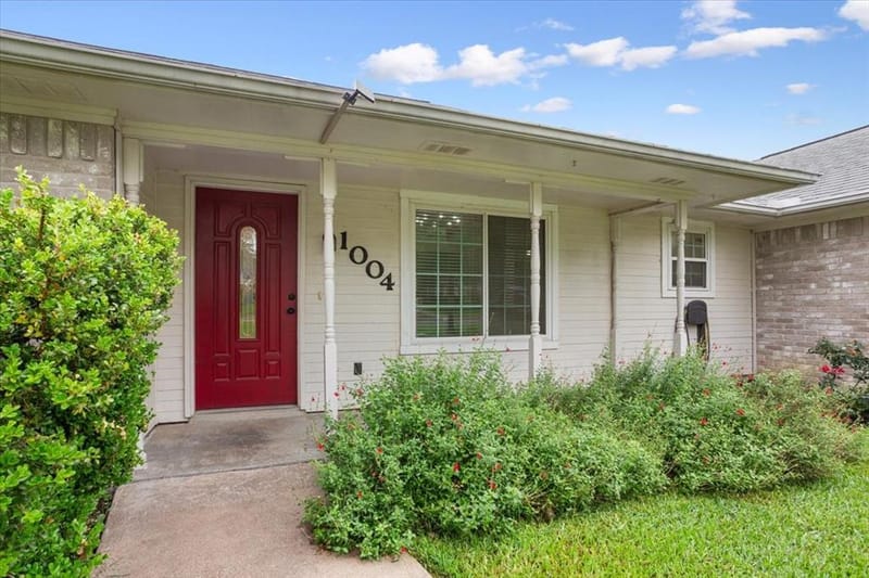 1004 Tillamook Street, Hewitt TX 76643 - Photo 5