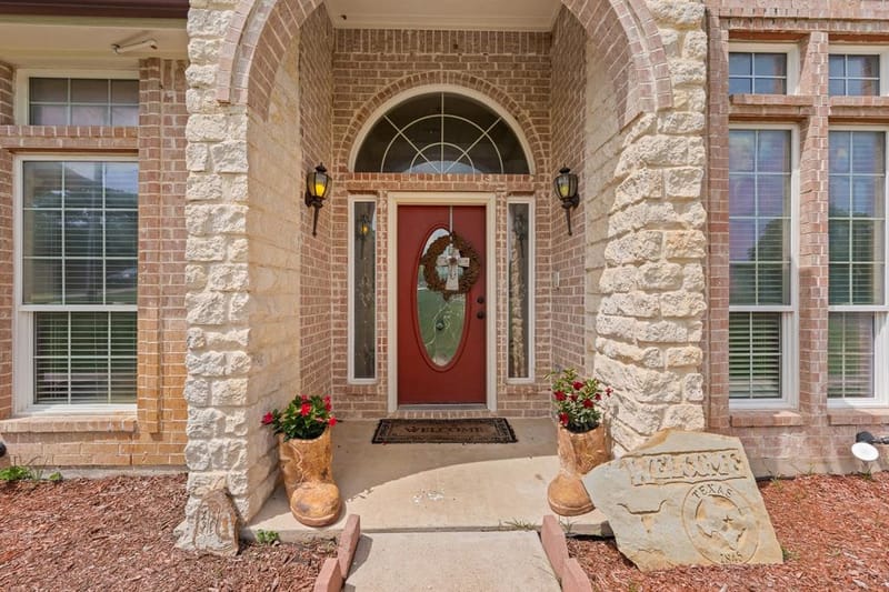 1701 W Lake Shore Drive, Alvarado TX 76009 - Photo 5