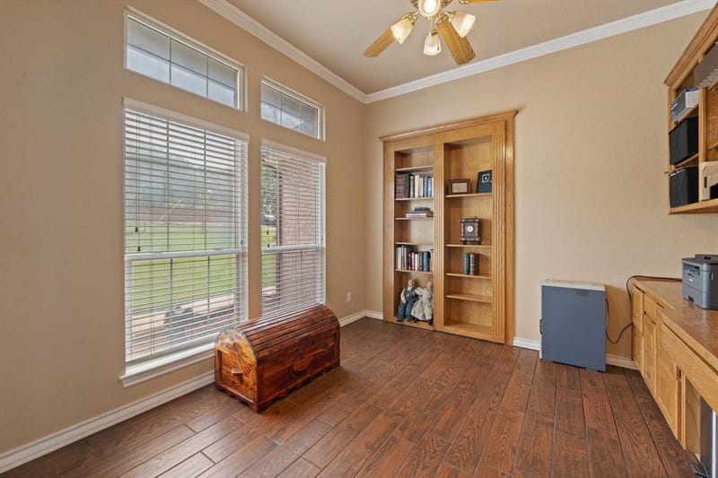 1701 W Lake Shore Drive, Alvarado TX 76009 - Photo 9