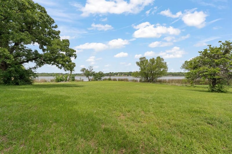 1701 W Lake Shore Drive, Alvarado TX 76009 - Photo 35