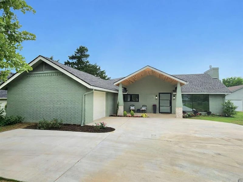 124 SEQUOYA Drive E, Lake Kiowa TX 76240 - Photo 3