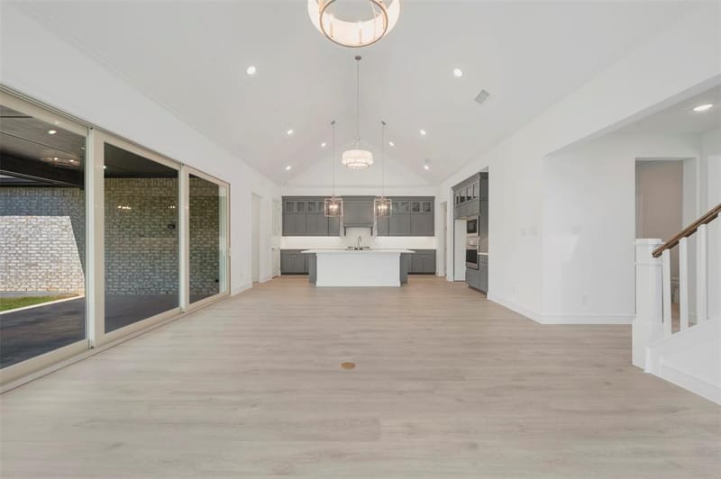 3008 Sandy Springs Drive, Arlington TX 76017 - Photo 9
