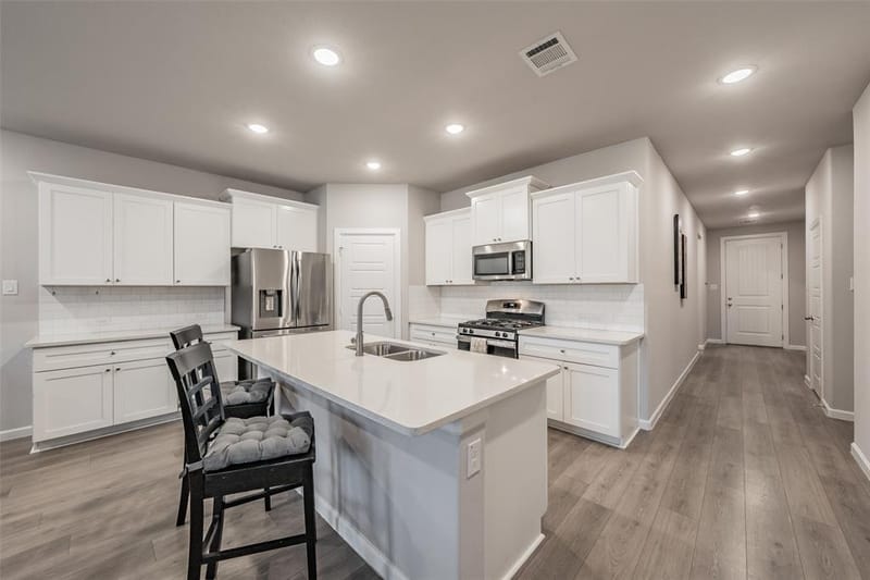 601 Bethpage Drive, Red Oak TX 75154 - Photo 6