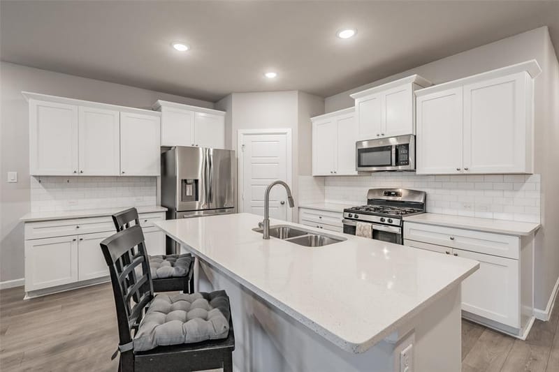 601 Bethpage Drive, Red Oak TX 75154 - Photo 7