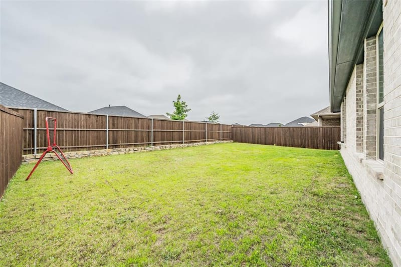 601 Bethpage Drive, Red Oak TX 75154 - Photo 37