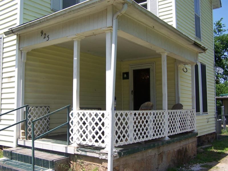 923 Nelson Street, Denison TX 75020 - Photo 2