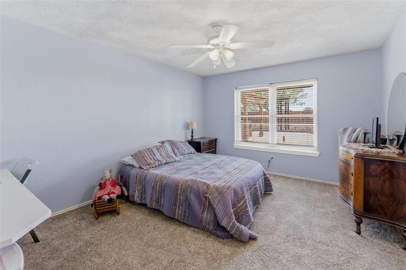 911 Mcvoid Road, Springtown TX 76082 - Photo 15