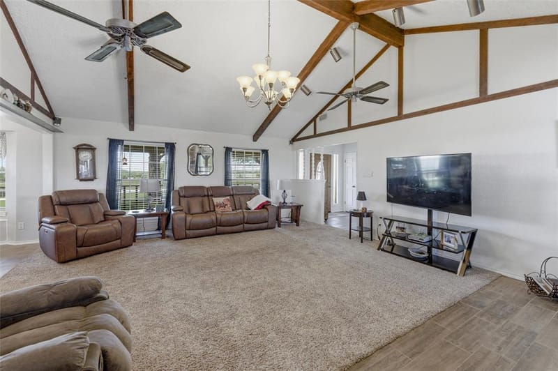 911 Mcvoid Road, Springtown TX 76082 - Photo 8