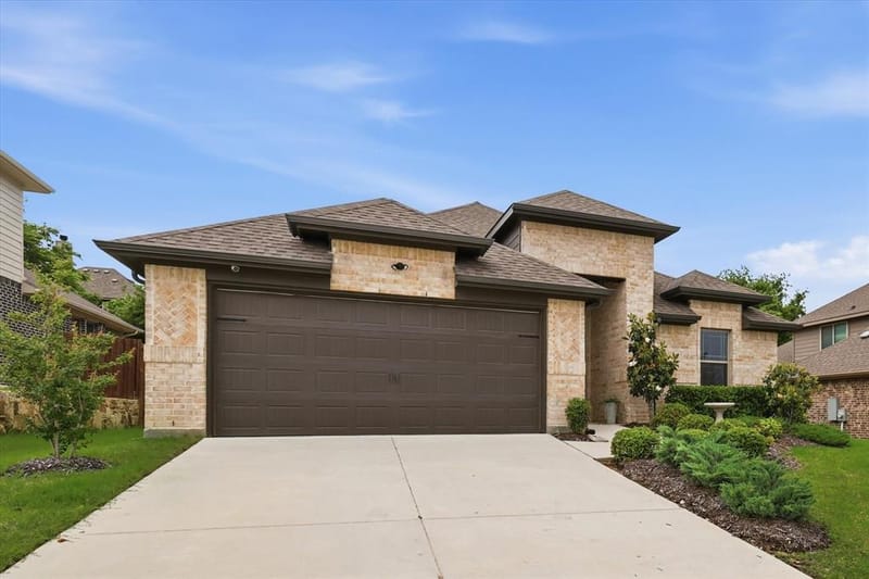 309 Ridge Drive, Justin TX 76247 - Photo 2