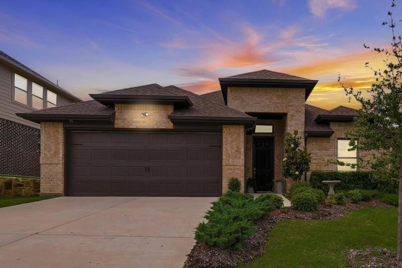 309 Ridge Drive, Justin TX 76247 - Photo 5