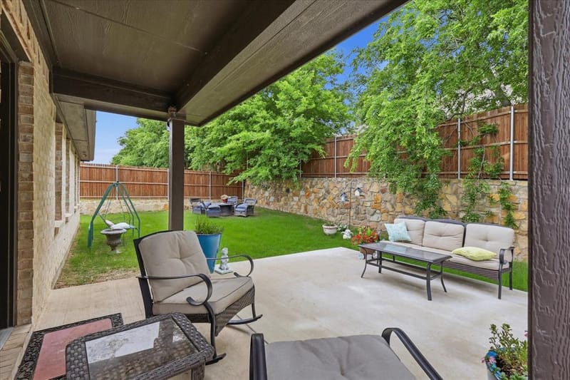309 Ridge Drive, Justin TX 76247 - Photo 34