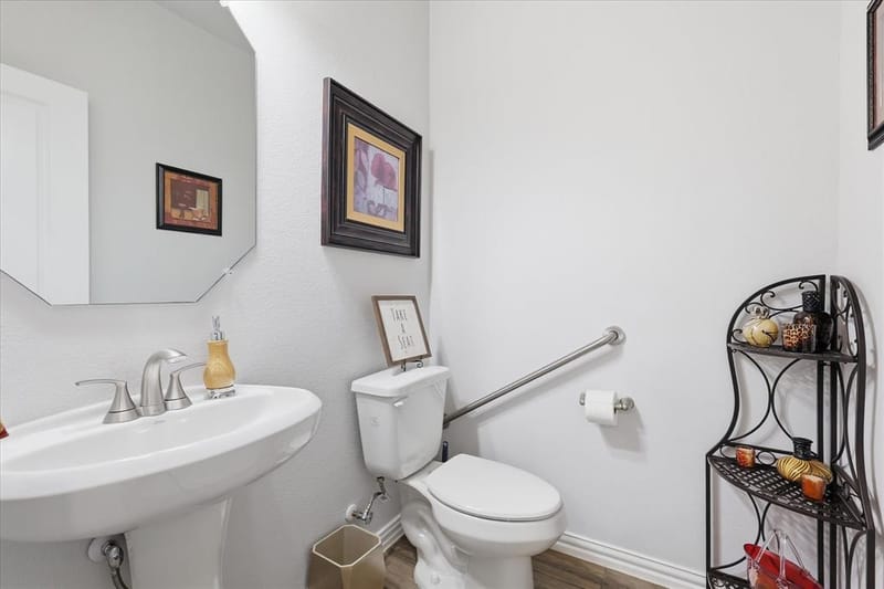 309 Ridge Drive, Justin TX 76247 - Photo 18
