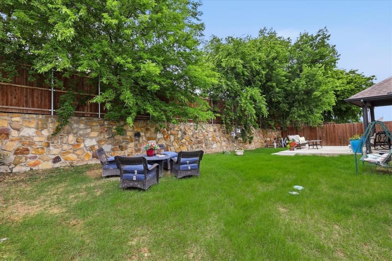309 Ridge Drive, Justin TX 76247 - Photo 37